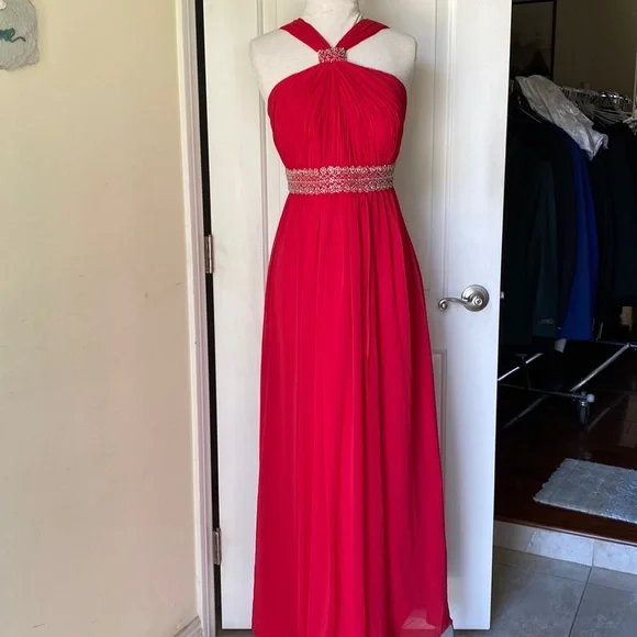 JS Boutique Dresses Js Boutique Size Red Evening Dress